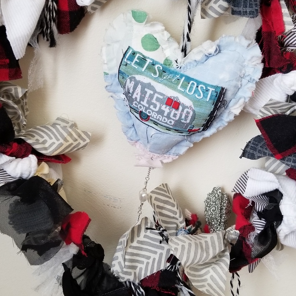 Vintage camper Colorado Heart Rag Wreath